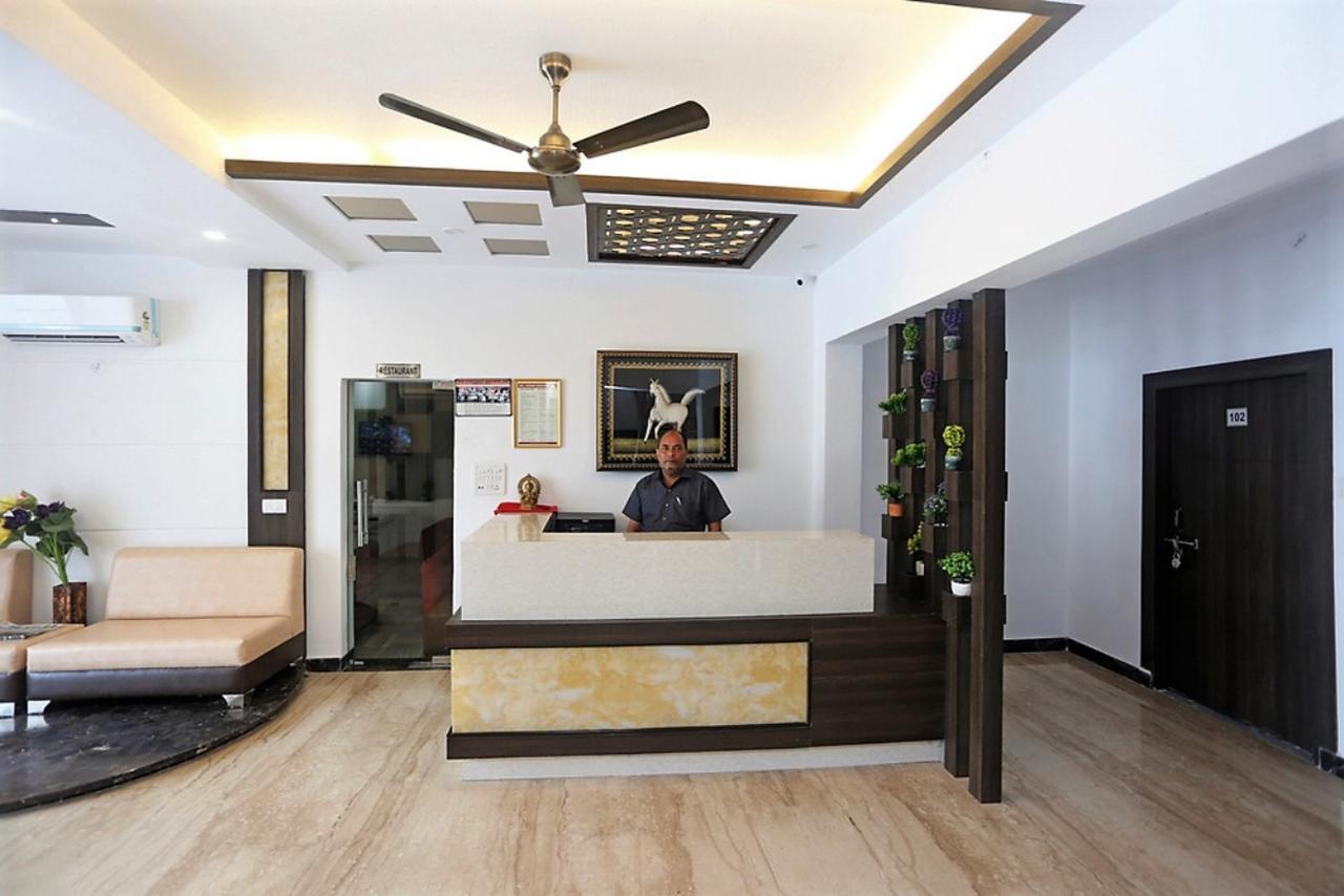 Pratap Hotel 3*