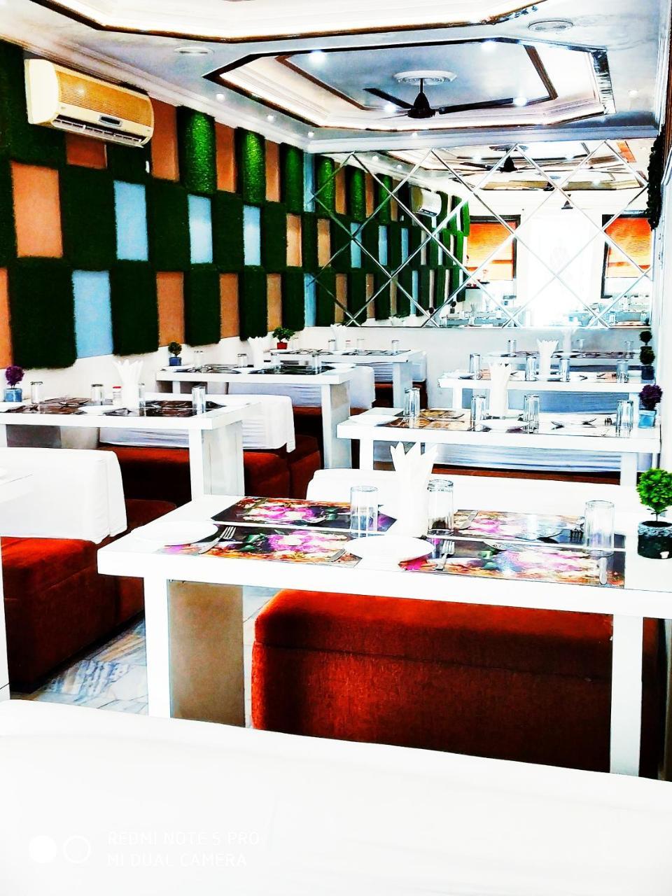 Pratap Hotel