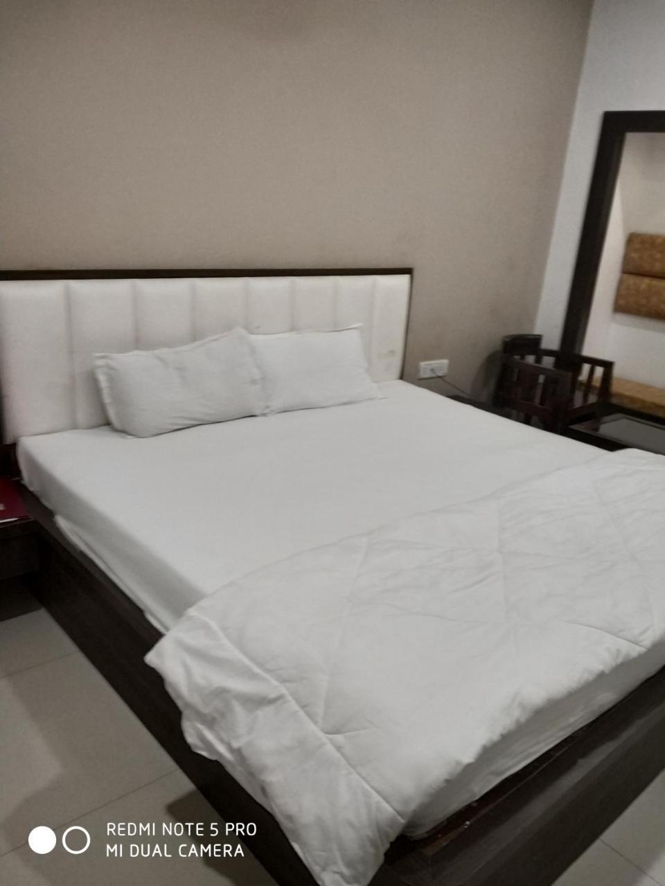 Hotel Pratap Agra (Uttar Pradesh)